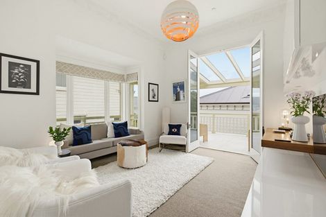 Photo of property in 117 Pirie Street, Mount Victoria, Wellington, 6011