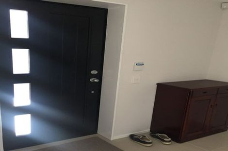 Photo of property in 3 Lemon Tree Lane, Flat Bush, Auckland, 2019