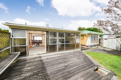Photo of property in 23 Limbrick Street, Terrace End, Palmerston North, 4410
