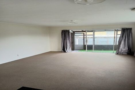 Photo of property in 1/18 Oregon Drive, Maoribank, Upper Hutt, 5018