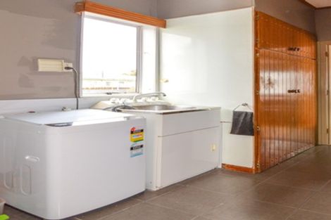 Photo of property in 5 Moore Street, West End, Palmerston North, 4412