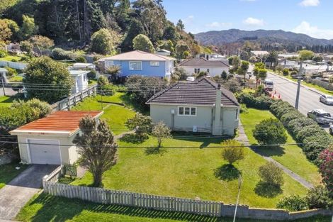 Photo of property in 2 Bledisloe Crescent, Wainuiomata, Lower Hutt, 5014