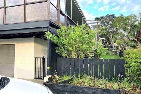 Photo of property in 16a Collie Street, Hillpark, Auckland, 2102