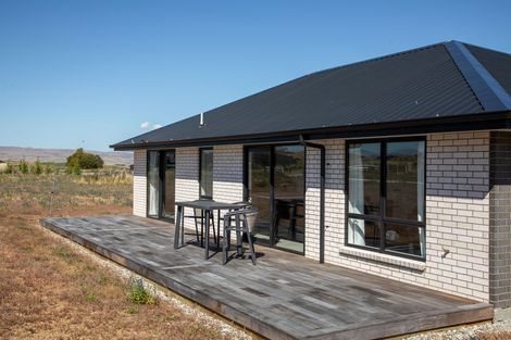 Photo of property in 21 Thyme Fields Road, Springvale, 9393