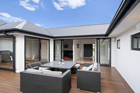 Photo of property in 2 Westburn Place, Prebbleton, 7604