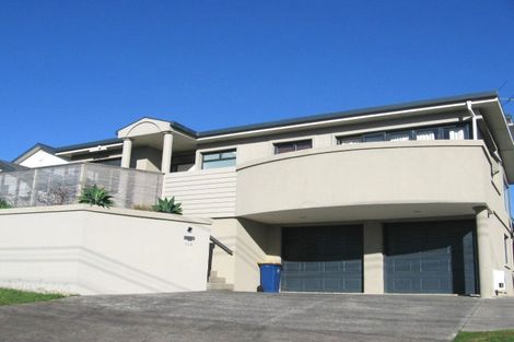 Photo of property in 106 Knights Road, Rothesay Bay, Auckland, 0630