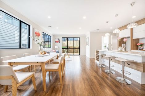 Photo of property in 22 Carrygawley Road, Flat Bush, Auckland, 2019