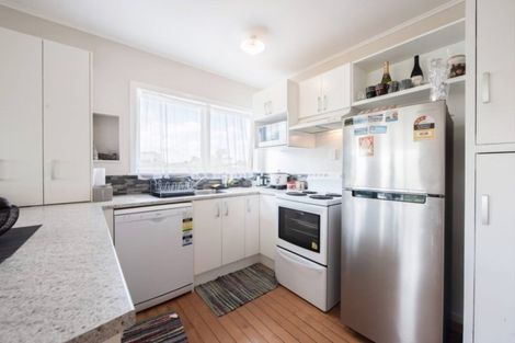 Photo of property in 1/22 Margaret Place, Milford, Auckland, 0620