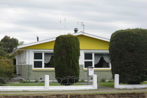 Photo of property in 17 Johns Road, Rangiora, 7400