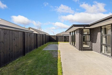 Photo of property in 28 Chatsworth Avenue, Rangiora, 7400