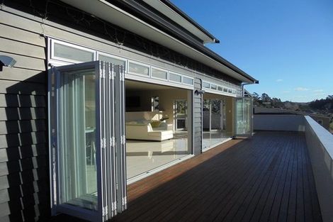 Photo of property in 19 Hawaiian Parade, Arkles Bay, Whangaparaoa, 0932