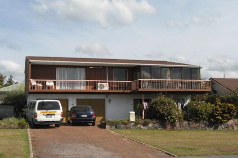 Photo of property in 1a Peace Street, Glenholme, Rotorua, 3010