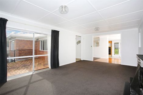 Photo of property in 16 Station Road, Pukekohe, 2120