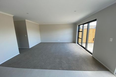 Photo of property in 10 Richard Petterd Way, Swanson, Auckland, 0614