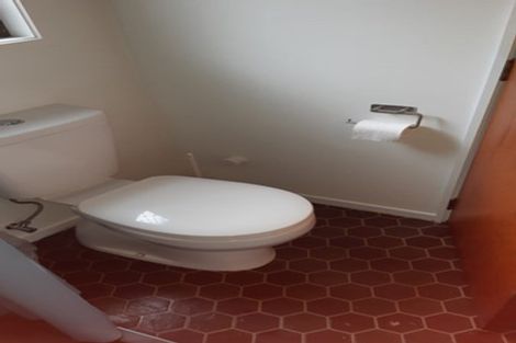 Photo of property in 70b Resolution Road, Welcome Bay, Tauranga, 3112