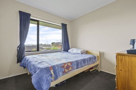 Photo of property in 1/6 Libnai Avenue, Clover Park, Auckland, 2019