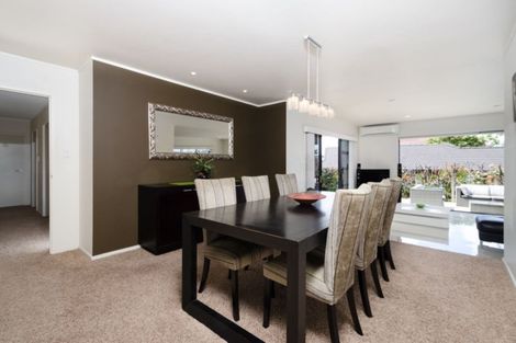 Photo of property in 23 Connemara Court, West Harbour, Auckland, 0618