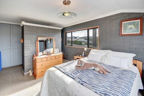 Photo of property in 96 Moana Crescent, Musselburgh, Dunedin, 9013