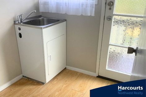 Photo of property in 89 West Harbour Drive, West Harbour, Auckland, 0618