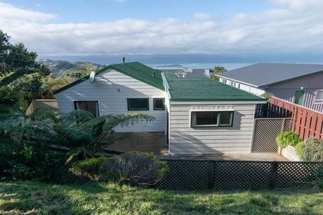 Photo of property in 15 Nagpur Terrace, Broadmeadows, Wellington, 6035