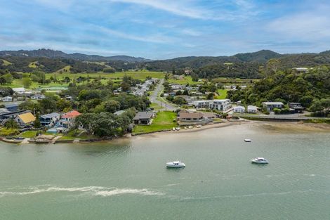 Photo of property in 1 Ewen Street, Ngunguru, Whangarei, 0173