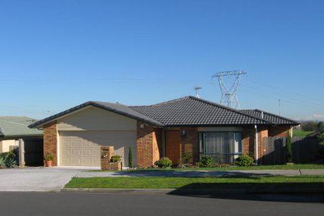 Photo of property in 39 Robin Brooke Drive, Flat Bush, Auckland, 2019