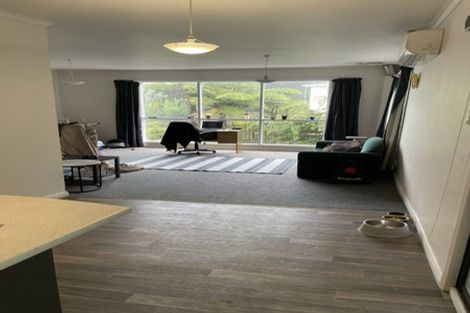 Photo of property in 6 Epsom Way, Karori, Wellington, 6012