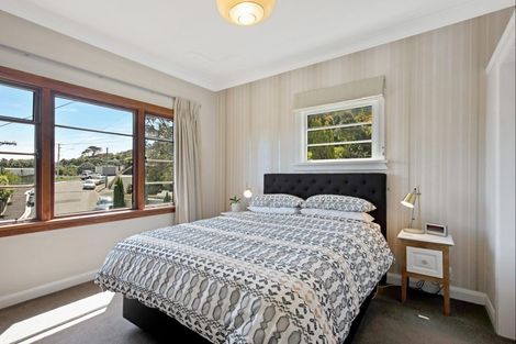 Photo of property in 49 Cavendish Square, Strathmore Park, Wellington, 6022