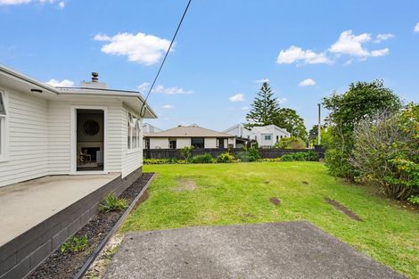 Photo of property in 4 Rathgar Road, Henderson, Auckland, 0610