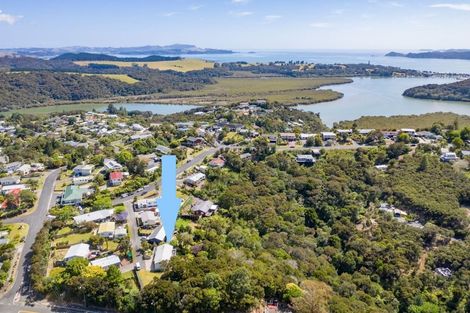 Photo of property in 6 Johnson Lane, Haruru, 0204