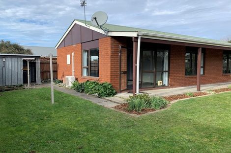 Photo of property in 2/86 Gilberthorpes Road, Hei Hei, Christchurch, 8042