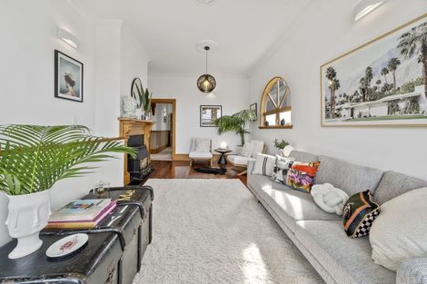 Photo of property in 27 Mortimer Terrace, Aro Valley, Wellington, 6021