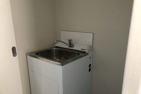 Photo of property in 12 Searells Road, Strowan, Christchurch, 8052