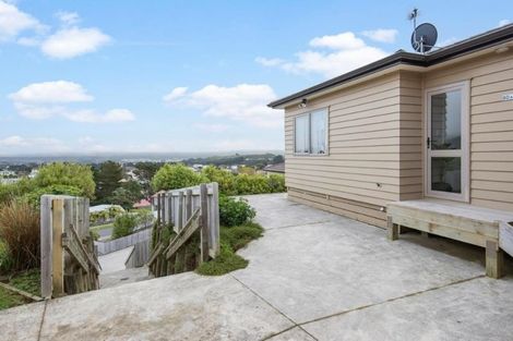 Photo of property in 78-80 Waihora Crescent, Waitangirua, Porirua, 5024