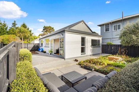 Photo of property in 1/41 Bowhill Road, New Brighton, Christchurch, 8083