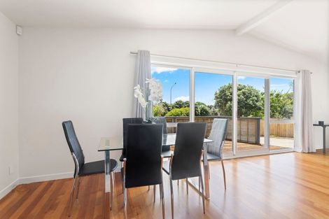 Photo of property in 201 Pakuranga Road, Pakuranga, Auckland, 2010