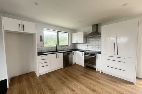 Photo of property in 6 Ribbonwood Terrace, Ranui, Porirua, 5024