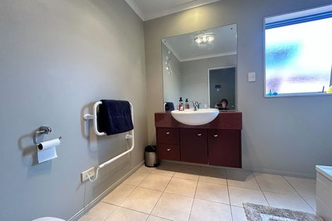 Photo of property in 26 Espalier Drive, Henderson, Auckland, 0612