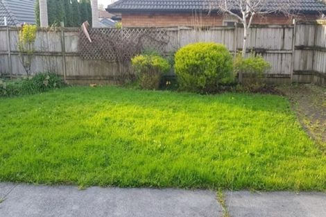 Photo of property in 10 Bridgefield Crescent, Flat Bush, Auckland, 2016