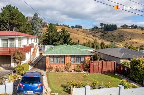 Photo of property in 26 Tomkins Street, Green Island, Dunedin, 9018