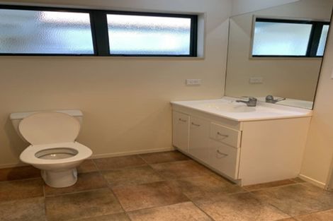 Photo of property in 4 Molyneux Place, Welcome Bay, Tauranga, 3112