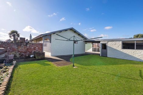 Photo of property in 53 Hinau Street, Castlecliff, Whanganui, 4501