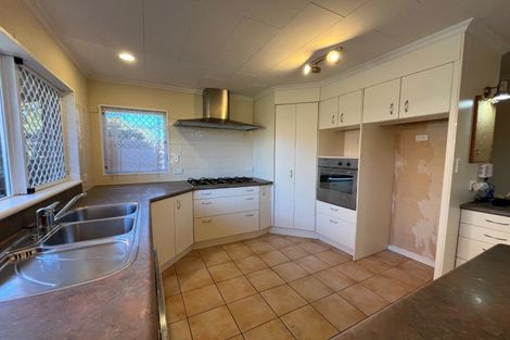 Photo of property in 1 Guernsey Place, Fitzherbert, Palmerston North, 4410