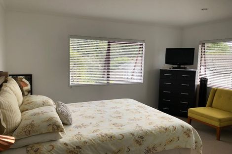 Photo of property in 2/30 Roanoke Way, Albany, Auckland, 0632