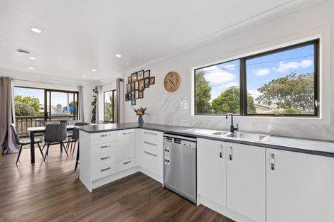 Photo of property in 1 Jasmine Avenue, Dinsdale, Hamilton, 3204