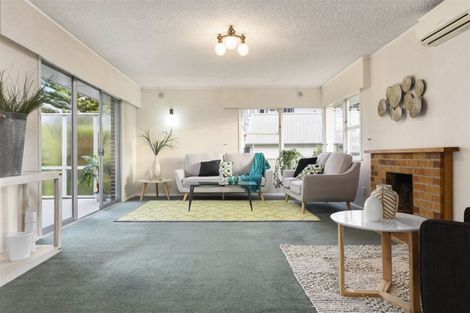 Photo of property in 14 Fowey Avenue, Te Atatu South, Auckland, 0610