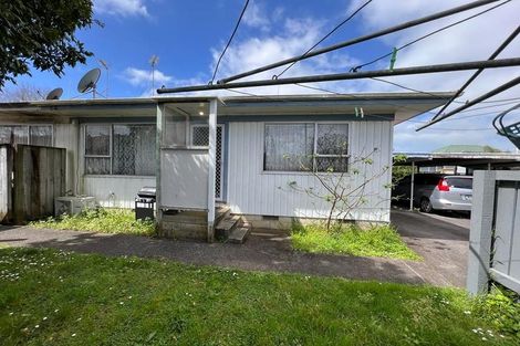 Photo of property in 2/41 Miro Street, New Lynn, Auckland, 0600