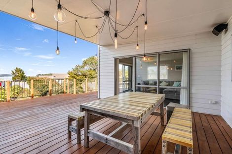 Photo of property in 18 Mariner Cove Road, Tinopai, Matakohe, 0593