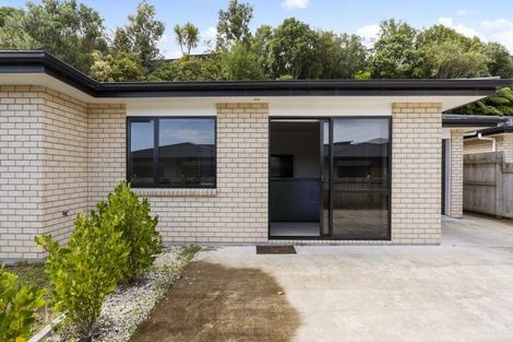 Photo of property in 12a Frederick Place, Whalers Gate, New Plymouth, 4310