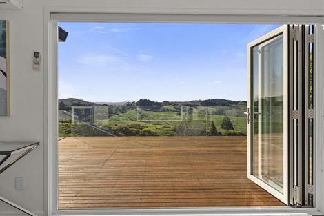 Photo of property in 233 Whitehills Road, Waitoki, Silverdale, 0994